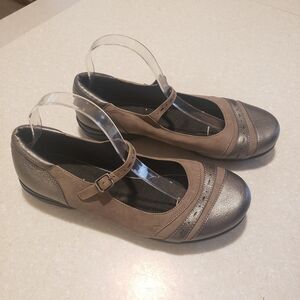 Abeo Noelle Metallica brown Mary Jane comfort Angelica Size 10